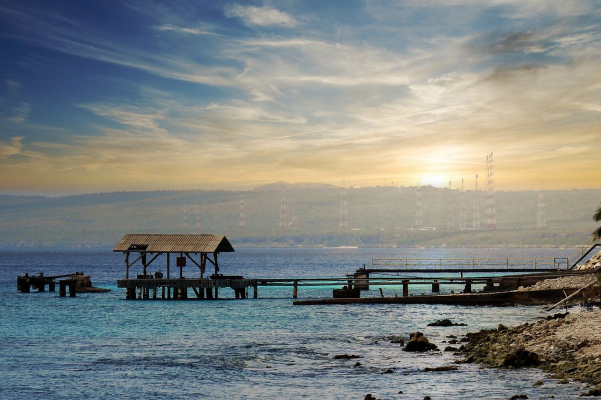 Strandwandelingen bij maanlicht: een betoverende ervaring op Bonaire